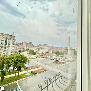 1 Near Peremohy Square Киев